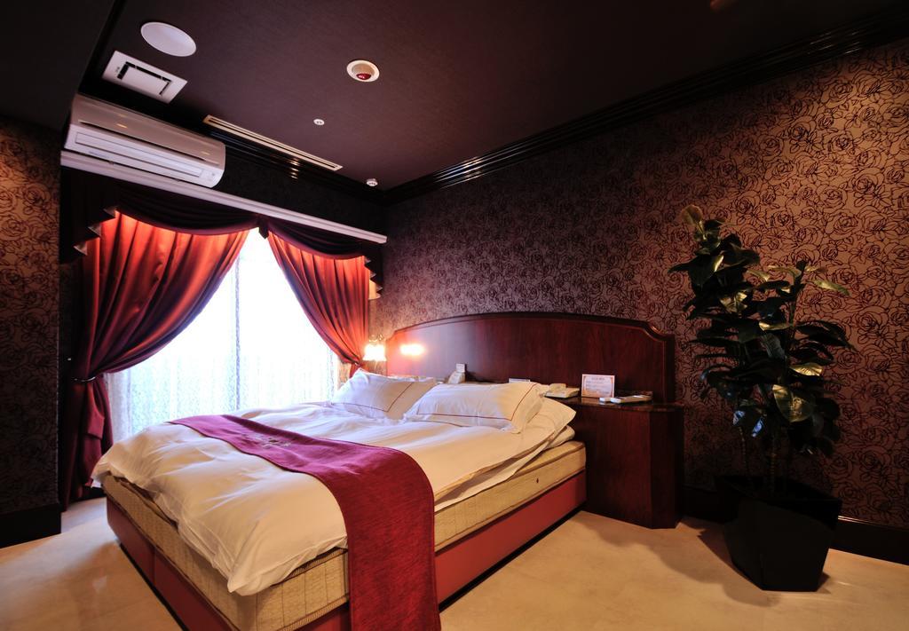 Hotel Alps (Adults Only) Ōsaka Extérieur photo