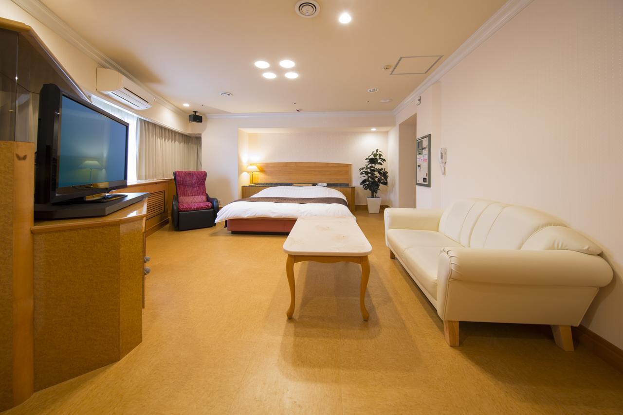 Hotel Alps (Adults Only) Ōsaka Extérieur photo