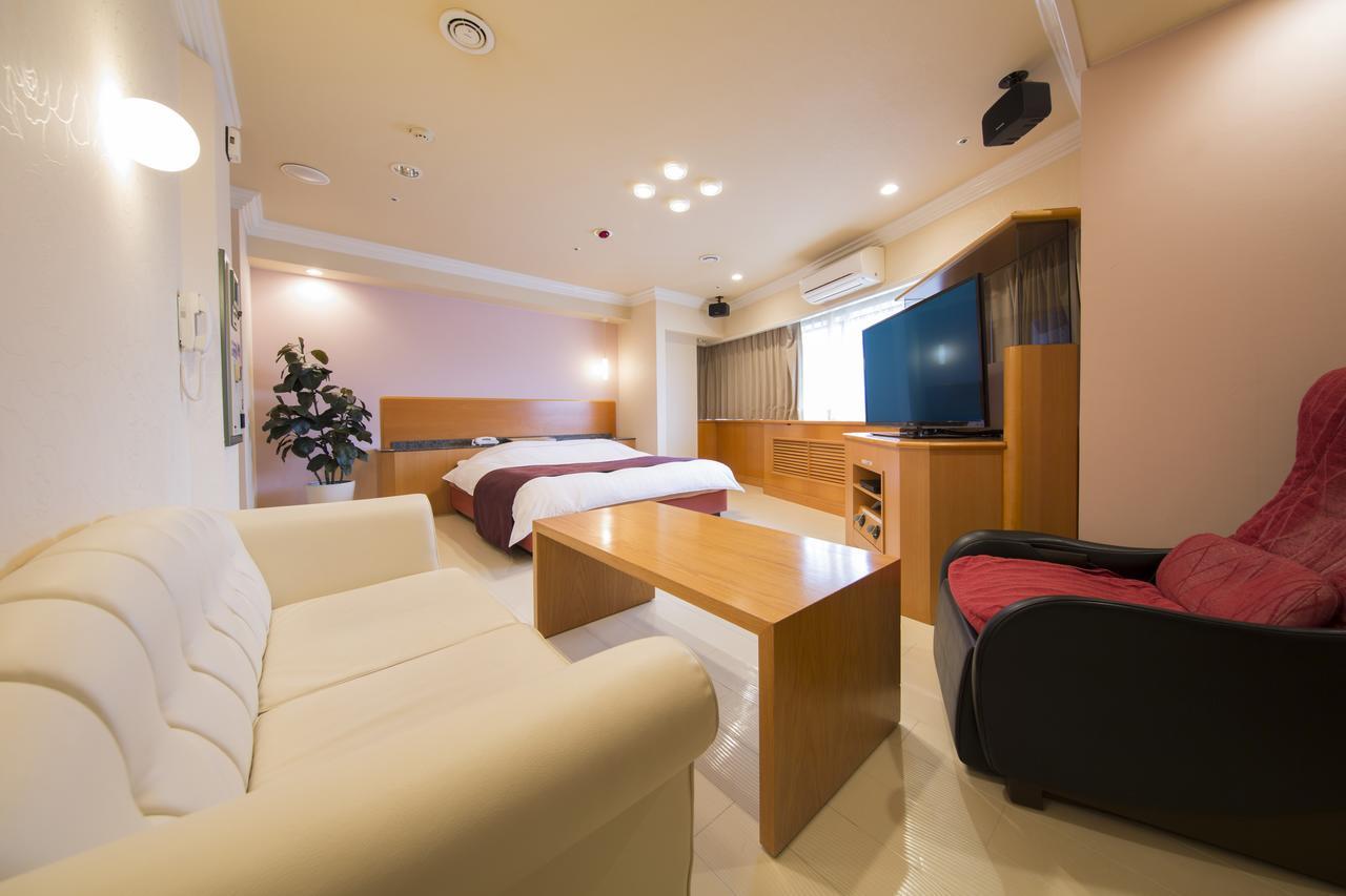 Hotel Alps (Adults Only) Ōsaka Extérieur photo