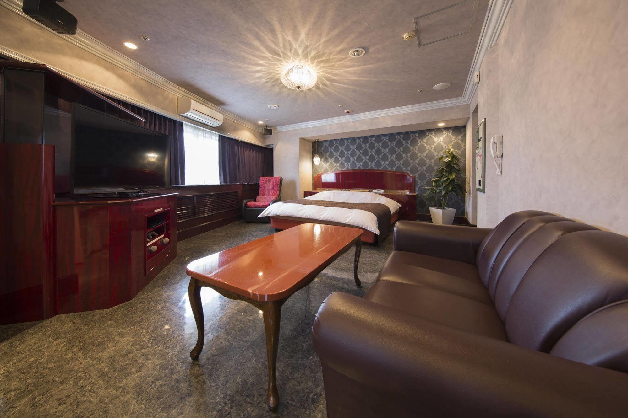 Hotel Alps (Adults Only) Ōsaka Extérieur photo