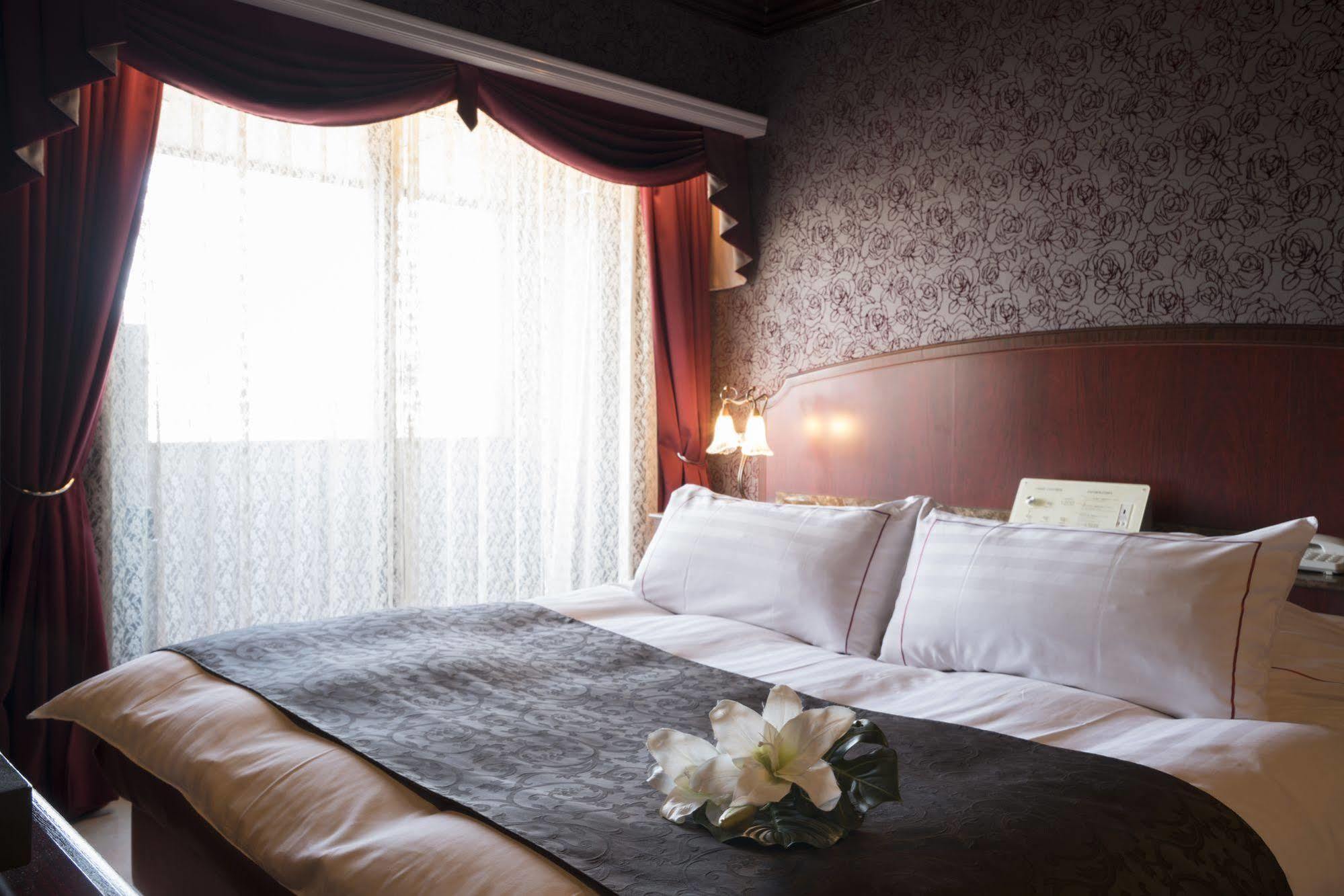 Hotel Alps (Adults Only) Ōsaka Extérieur photo