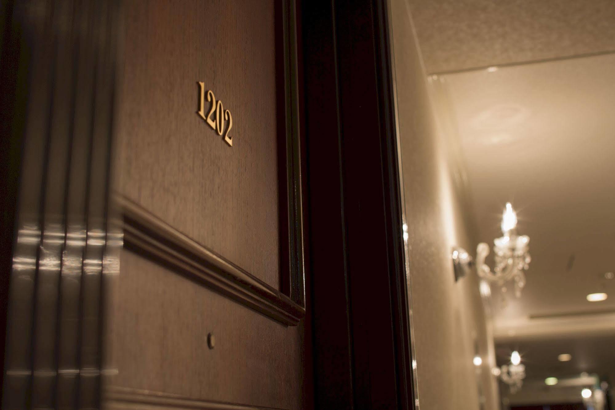 Hotel Alps (Adults Only) Ōsaka Extérieur photo