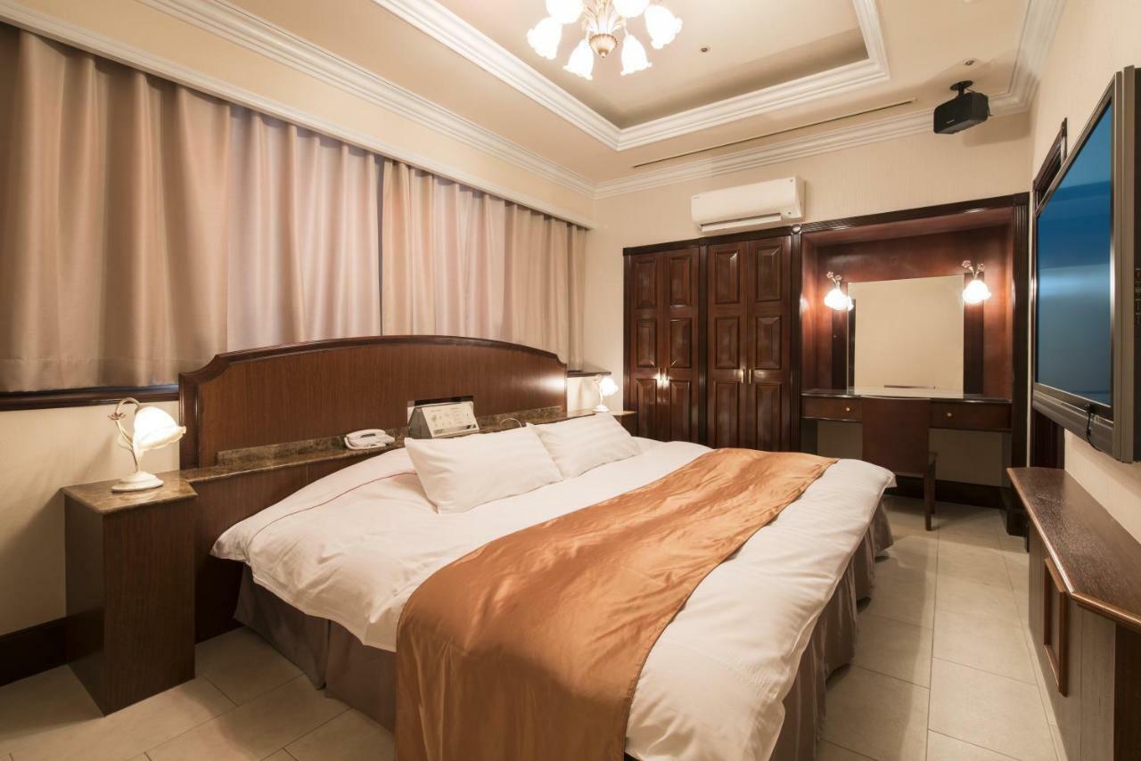 Hotel Alps (Adults Only) Ōsaka Extérieur photo