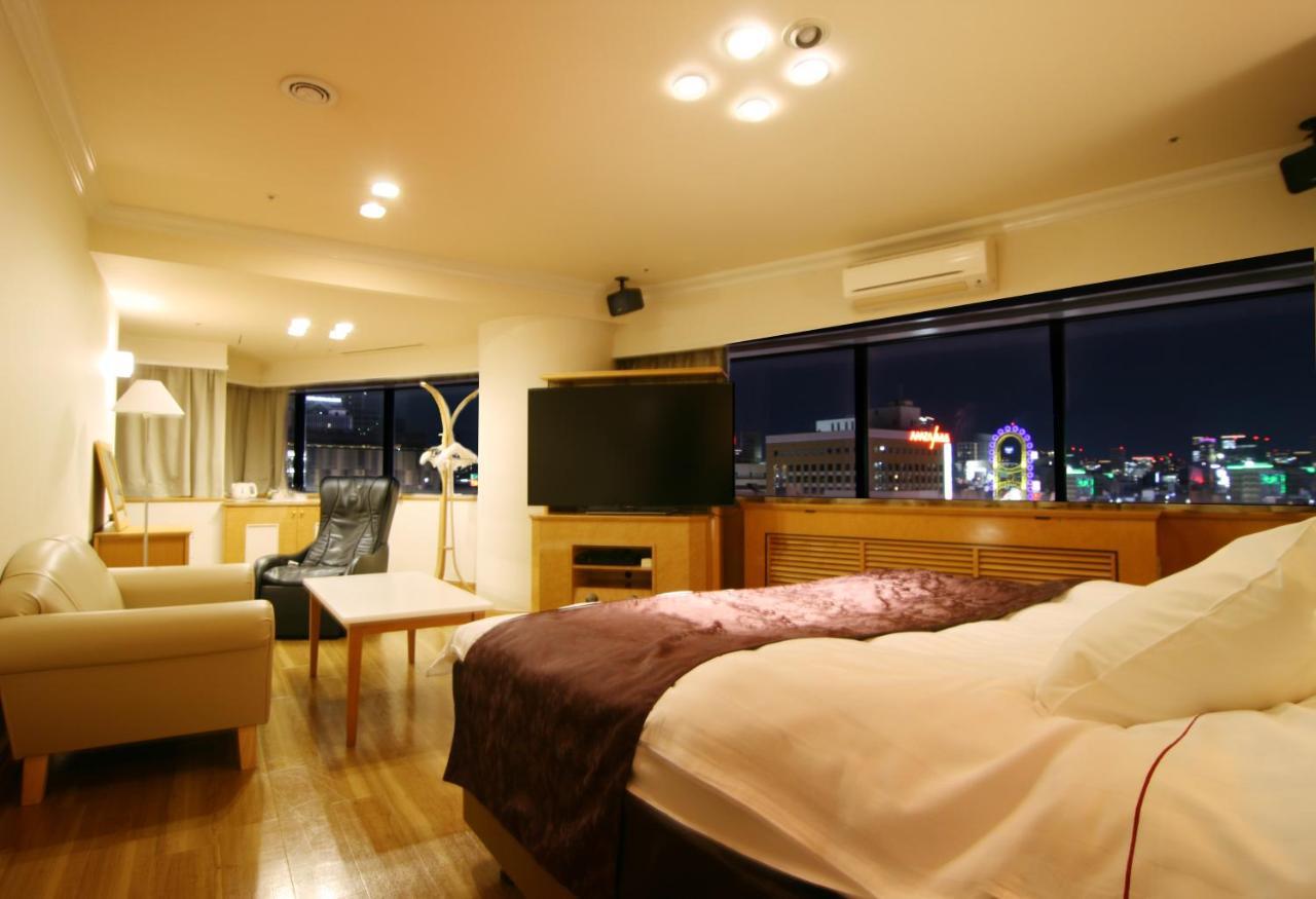 Hotel Alps (Adults Only) Ōsaka Extérieur photo